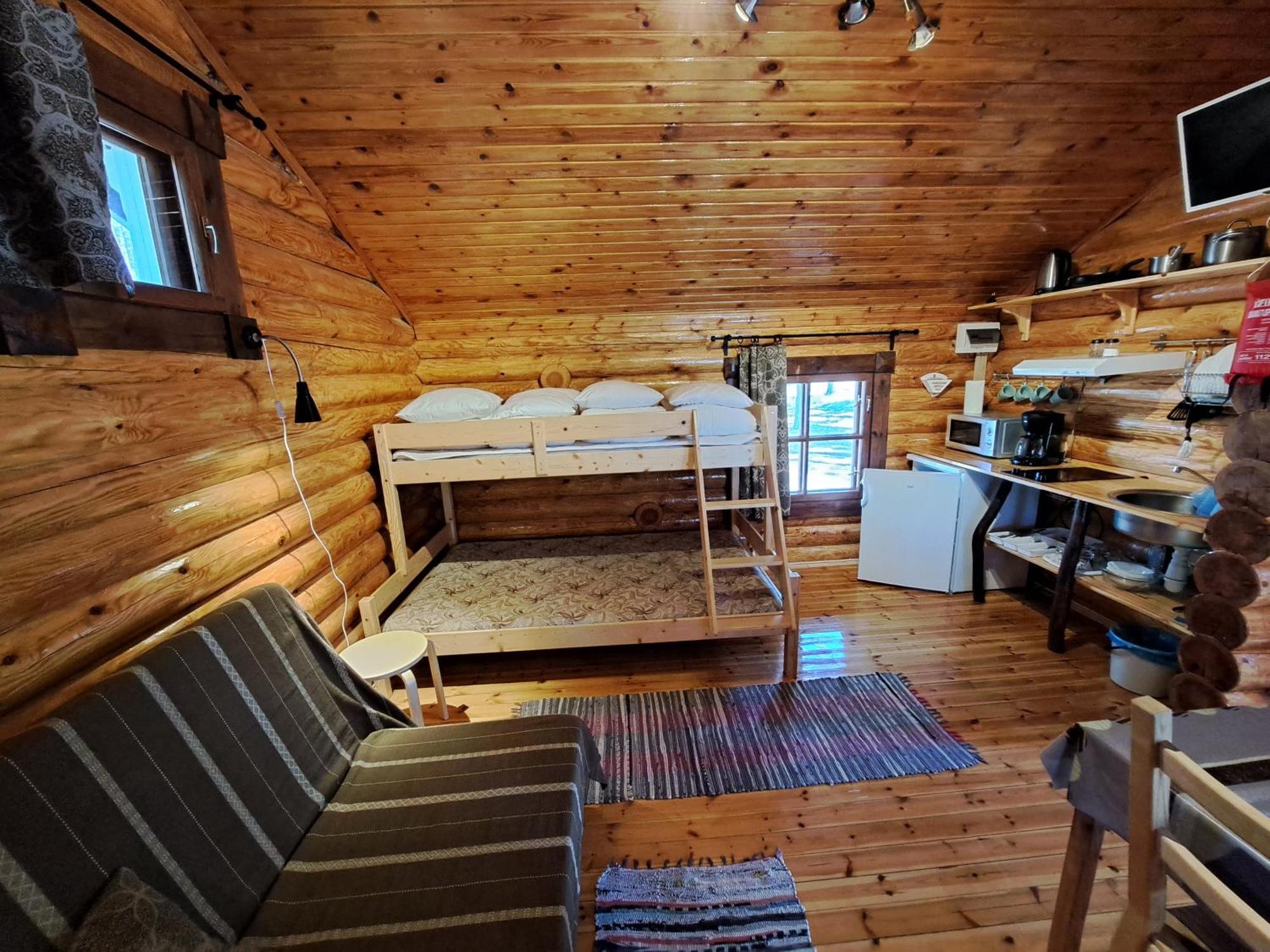 Laahtanen Camping Hotel Ristijärvi Szoba fotó